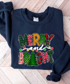 vintage christmas sweatshirt merry and bright design comfortable family hoodies for women ideal for holiday gatherings kwr78 scaled