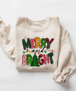 vintage christmas sweatshirt merry and bright design comfortable family hoodies for women ideal for holiday gatherings mr8vs scaled