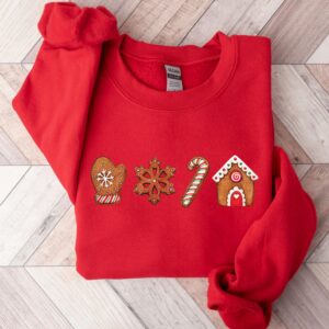 vintage christmas sweatshirt merry and bright design gingerbread cookies crewneck trendy holiday apparel for festive celebrations chvul