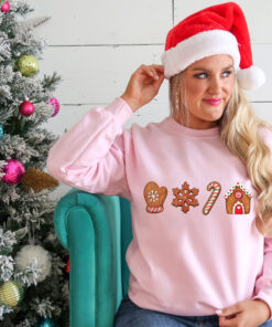 vintage christmas sweatshirt merry and bright design gingerbread cookies crewneck trendy holiday apparel for festive celebrations zrc5y scaled