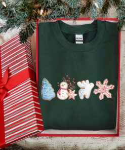 vintage christmas sweatshirt merry and bright design with gingerbread cookies print comfortable crewneck style h4wpn scaled