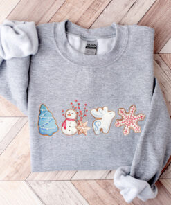 vintage christmas sweatshirt merry and bright design with gingerbread cookies print comfortable crewneck style icmj1 scaled