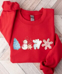 vintage christmas sweatshirt merry and bright design with gingerbread cookies print comfortable crewneck style ln4ja scaled