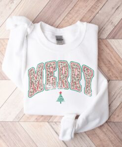 vintage christmas sweatshirt merry design varsity style crewneck for women holiday apparel renng