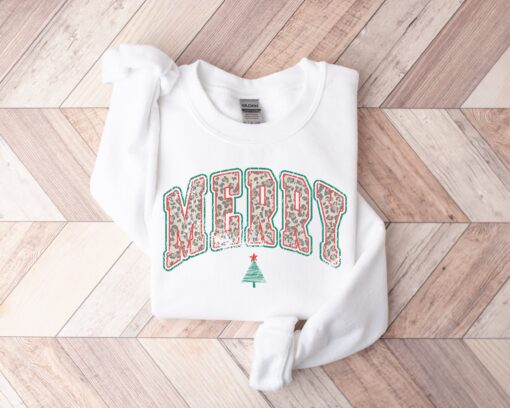 vintage christmas sweatshirt merry design varsity style crewneck for women holiday apparel renng