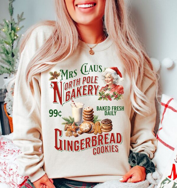 vintage christmas sweatshirt mrs claus gingerbread bakery design with retro style for baking cookies and holiday celebrations crdcp