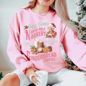 vintage christmas sweatshirt mrs claus gingerbread bakery design with retro style for baking cookies and holiday celebrations fqpxv scaled