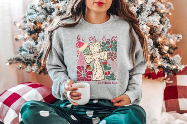 vintage christmas sweatshirt nativity scene design religious apparel for christians jesus tee plhjo