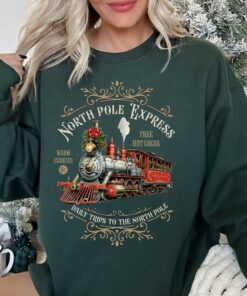 vintage christmas sweatshirt north pole express train design retro style comfortable fit for holiday celebrations otfh1