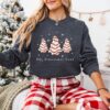 vintage christmas sweatshirt oh christmas tree design with merry and bright theme for winter celebrations li6er