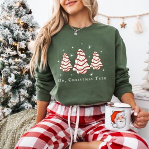 vintage christmas sweatshirt oh christmas tree design with merry and bright theme for winter celebrations qqs53