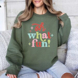 vintage christmas sweatshirt oh what fun design retro style for holiday vibes comfortable fit ideal for christmas celebrations wb5zi