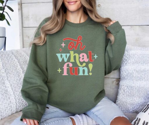 vintage christmas sweatshirt oh what fun design retro style for holiday vibes comfortable fit ideal for christmas celebrations wb5zi