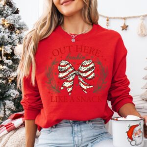 vintage christmas sweatshirt out there lookin like a snack with fun holiday design and cozy feel for festive gatherings iznwg