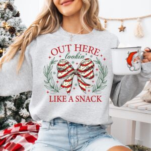 vintage christmas sweatshirt out there lookin like a snack with fun holiday design and cozy feel for festive gatherings pwwzp