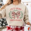 vintage christmas sweatshirt out there lookin like a snack with fun holiday design and cozy feel for festive gatherings vos6u scaled