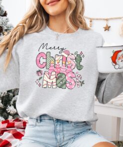 vintage christmas sweatshirt pink merry christmas tree crewneck with santa design for holiday celebrations and festive outfits nz3ri scaled