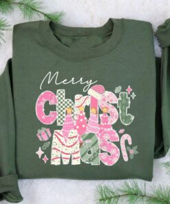 vintage christmas sweatshirt pink merry christmas tree crewneck with santa design for holiday celebrations and festive outfits x9uhe scaled