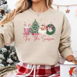 Vintage Christmas Sweatshirt Pink Santa Design with Christmas Tree and Hot Chocolate Theme for a Festive Look