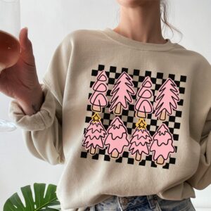 vintage christmas sweatshirt pink trees crewneck retro checkered design comfortable and stylish for holiday celebrations m9b6w