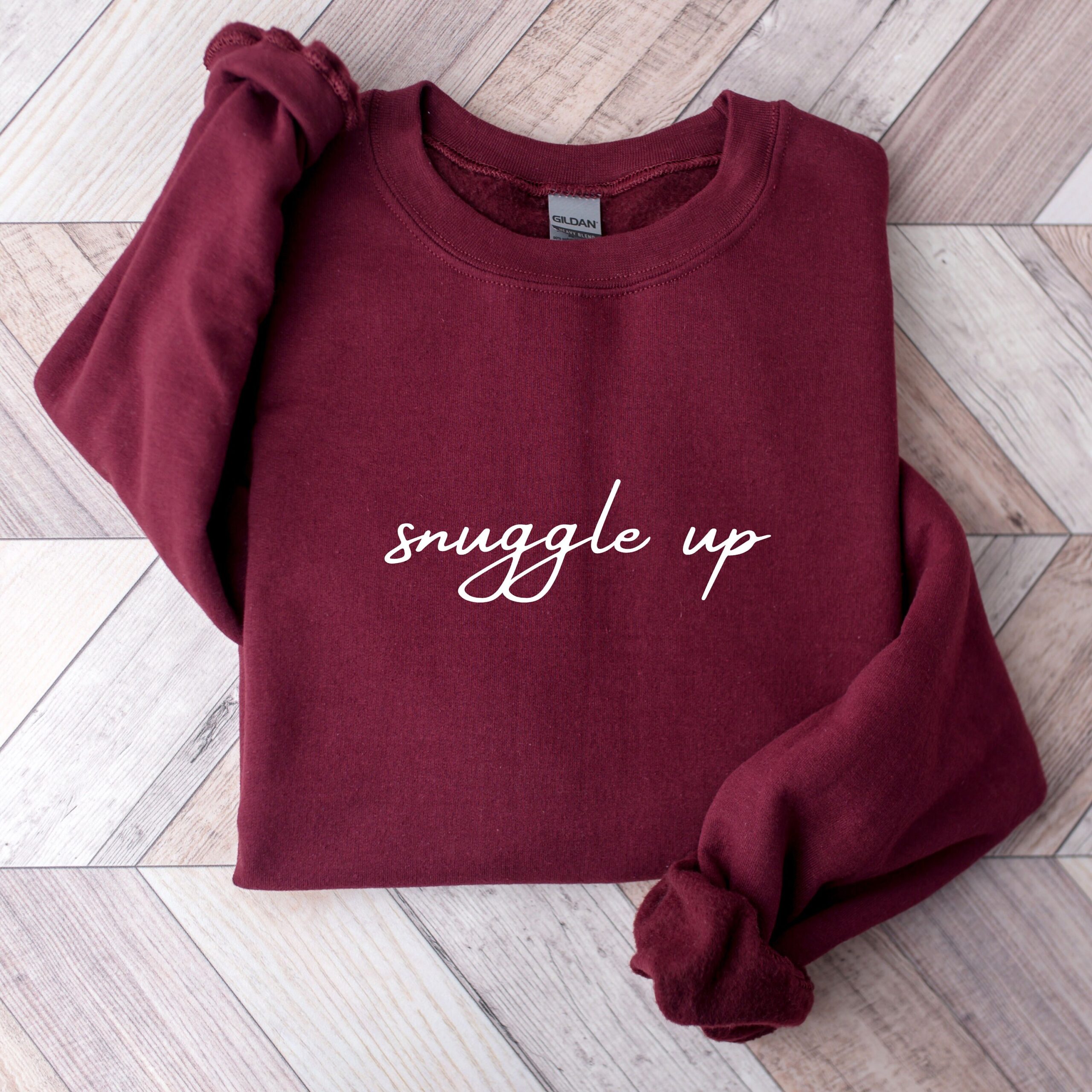 Vintage Christmas Sweatshirt Plus Size Soft Fabric for Sweater Weather and Fall Wear Unique Design for Holiday Celebrations 3 vintage christmas sweatshirt plus size soft fabric for sweater weather and fall wear unique design for holiday celebrations dyya3 scaled