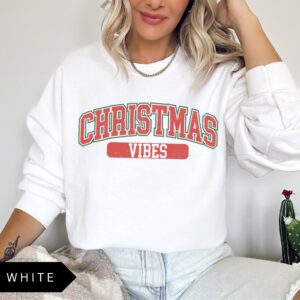 vintage christmas sweatshirt retro crewneck holiday design for winter wear wtsri