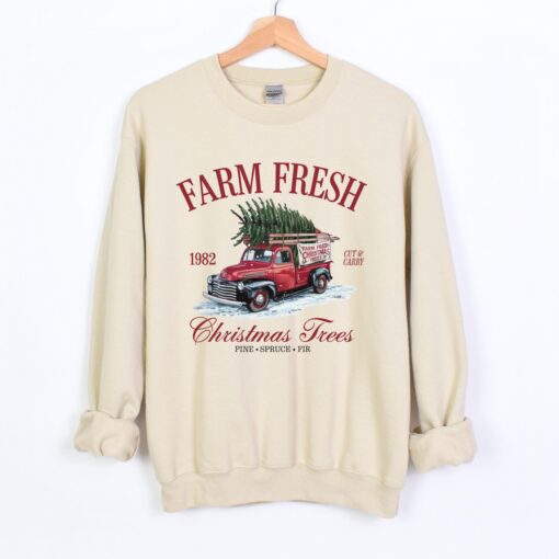 vintage christmas sweatshirt retro farm fresh trees design soft crewneck apparel for holiday celebrations mu5hc scaled