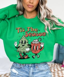 vintage christmas sweatshirt retro holiday design comfortable fit for festive celebrations ftdos