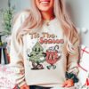 Vintage Christmas Sweatshirt Retro Holiday Design Comfortable Fit for Festive Celebrations