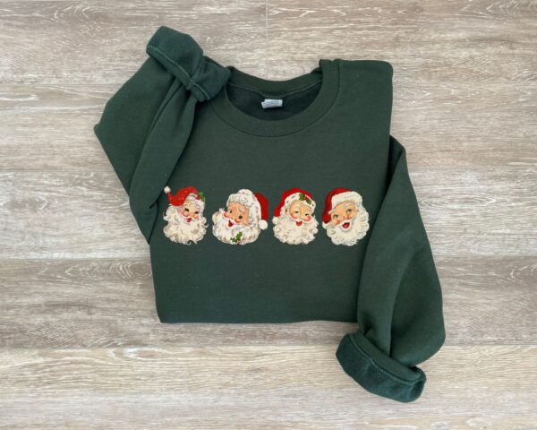 vintage christmas sweatshirt retro santa claus design comfortable fit for holiday celebrations evkgf