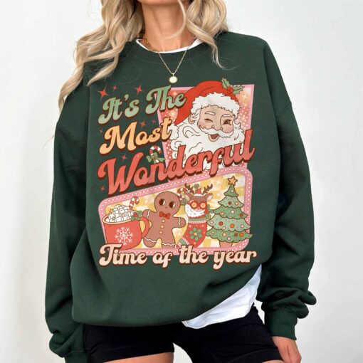 vintage christmas sweatshirt retro santa claus design featuring hot cocoa and gingerbread elements for holiday comfort 7nsvk