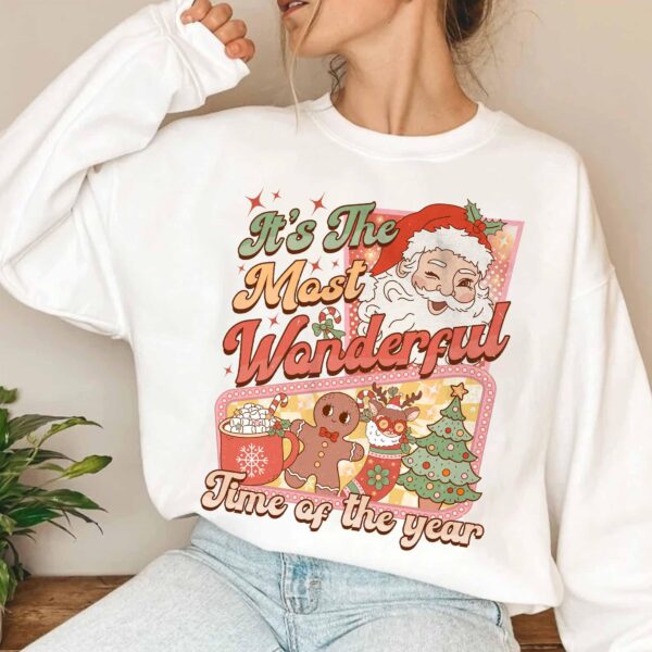 vintage christmas sweatshirt retro santa claus design featuring hot cocoa and gingerbread elements for holiday comfort 7twk0