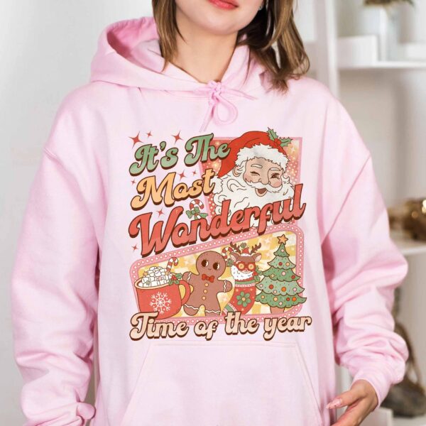 vintage christmas sweatshirt retro santa claus design featuring hot cocoa and gingerbread elements for holiday comfort sgjqd