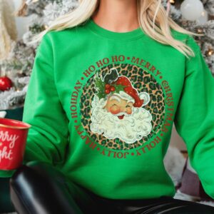 vintage christmas sweatshirt retro santa design with cheetah print for a unique holiday look and comfortable fit vaj0i