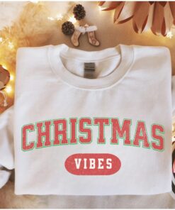 vintage christmas sweatshirt retro style holiday shirt for winter wear with fun design 3skze scaled