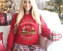 vintage christmas sweatshirt santa workshop design retro style nostalgic christmas shirt for holiday celebrations and festive gatherings 6c8ai