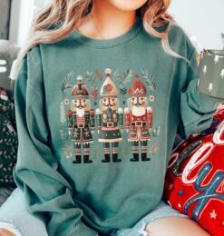 Vintage Christmas Sweatshirt Scandinavian Folk Art Design Comfort Colors Nutcracker Print Retro Style Long Sleeve Shirt