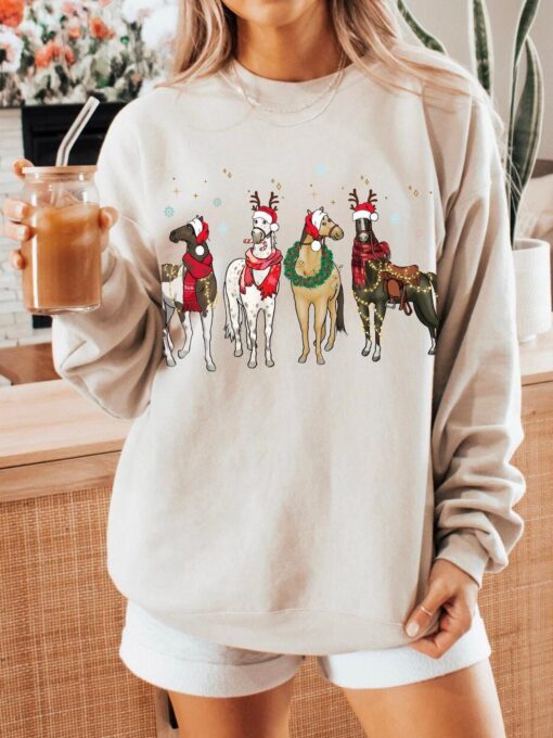 vintage christmas sweatshirt unisex crewneck with country horses design for festive season casual wear r1ige