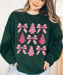 vintage christmas sweatshirt with bow design and pink christmas tree cake print trendy girly style for holiday celebrations yzu5y scaled