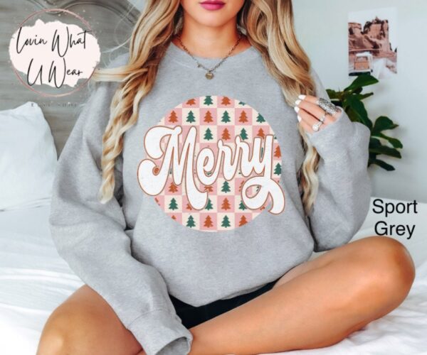 vintage christmas sweatshirt with checkered design featuring merry vintage tree for trendy oversized family holiday apparel 7q6rk