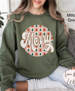 vintage christmas sweatshirt with checkered design featuring merry vintage tree for trendy oversized family holiday apparel qc0qa