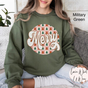 vintage christmas sweatshirt with checkered design featuring merry vintage tree for trendy oversized family holiday apparel qc0qa