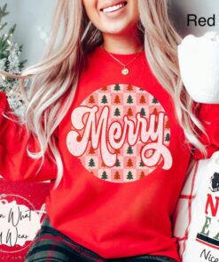 vintage christmas sweatshirt with checkered design featuring merry vintage tree for trendy oversized family holiday apparel tat9j