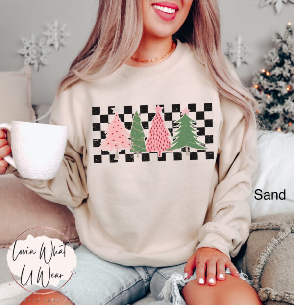 vintage christmas sweatshirt with checkered pink tree design oversized holiday top for winter celebrations and festive outfits 2ujoo