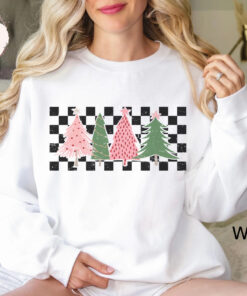 vintage christmas sweatshirt with checkered pink tree design oversized holiday top for winter celebrations and festive outfits utyxz