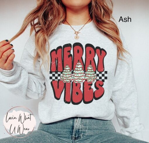 vintage christmas sweatshirt with checkered tree design and merry vibes for oversized holiday comfort and style 0gpgw