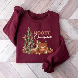 vintage christmas sweatshirt with cow print design for western style holiday celebrations comfortable adult crewneck sweater 77mjw scaled