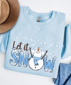 vintage christmas sweatshirt with cute snowman design for women comfortable holiday crewneck winter apparel c2uj4 scaled