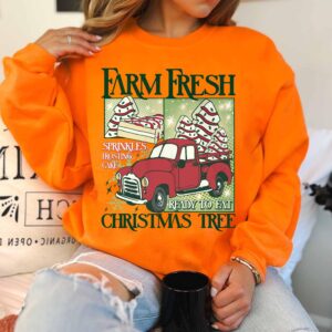 vintage christmas sweatshirt with farm fresh tree design for women and cake hoodie style ideal for winter celebrations cxhqs