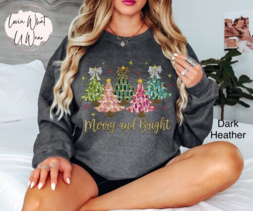 vintage christmas sweatshirt with faux glitter merry tree design and trendy bow oversized holiday top for festive comfort u7zkk